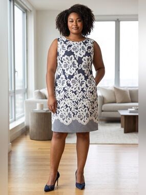 Sandra Darren Navy White Floral Lace Sheath Dress Size 12